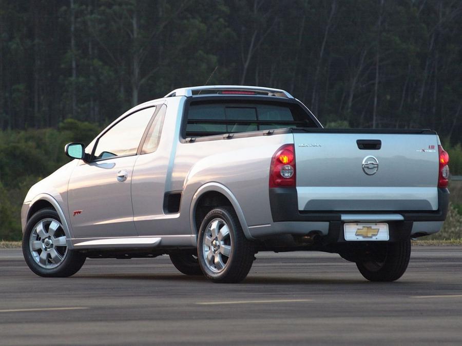  Chevrolet Montana Sport 2003 года  (фото 4 из 16)